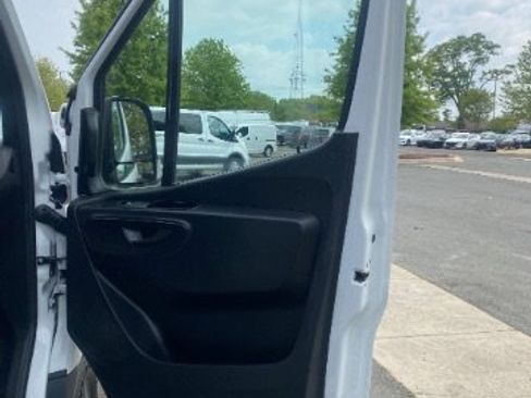 Used 2023 Mercedes-Benz Sprinter 2500 image 18