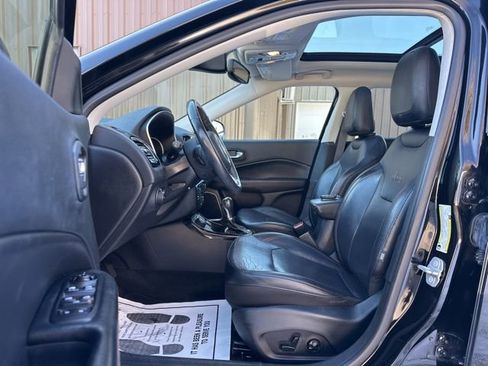 Used 2019 Jeep Compass Limited image 13