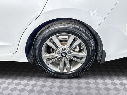 Used 2018 Hyundai Elantra SEL image 36