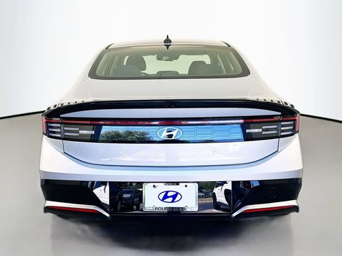 New 2026 Hyundai Sonata SEL FWD image 6