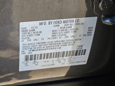 Used 2026 Ford Explorer Platinum w/ LUX Leather Package AWD/4WD image 35
