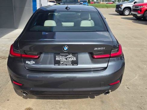 Used 2020 BMW 330i Sedan w/ Premium Package image 4