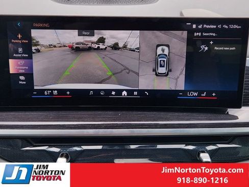 Used 2025 BMW X5 xDrive40i w/ M Sport Package AWD/4WD image 21