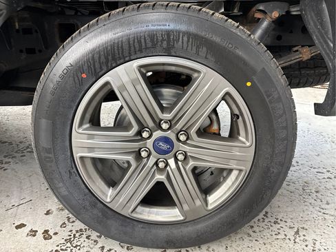 Used 2020 Ford F150 Lariat w/ Equipment Group 502A Luxury AWD/4WD image 30