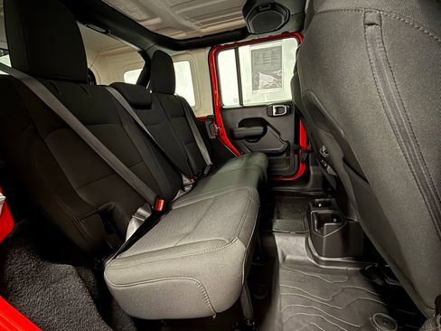 Used 2023 Jeep Wrangler Sport S image 20