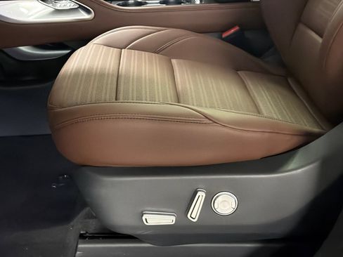 New 2026 Lincoln Nautilus Reserve w/ Jet Appearance Package AWD/4WD image 15