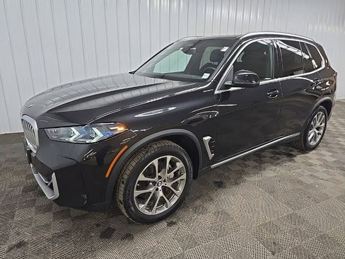 Used 2025 BMW X5 xDrive40i w/ Premium Package image 8