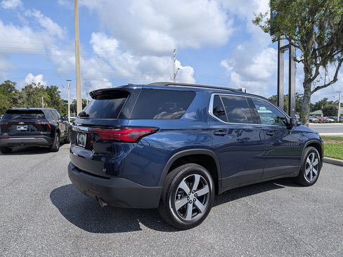 Certified 2023 Chevrolet Traverse LT w/ LT Premium Package AWD/4WD image 3