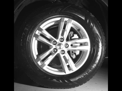 Used 2020 Ford Explorer XLT w/ Comfort Package AWD/4WD image 11