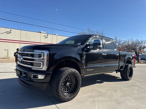 Used 2024 Ford F250 Platinum image 25