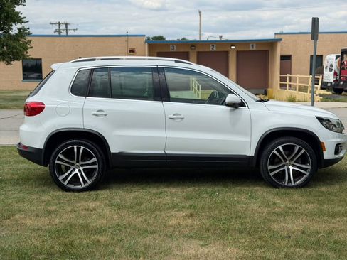 Used 2017 Volkswagen Tiguan Wolfsburg Edition AWD/4WD image 2