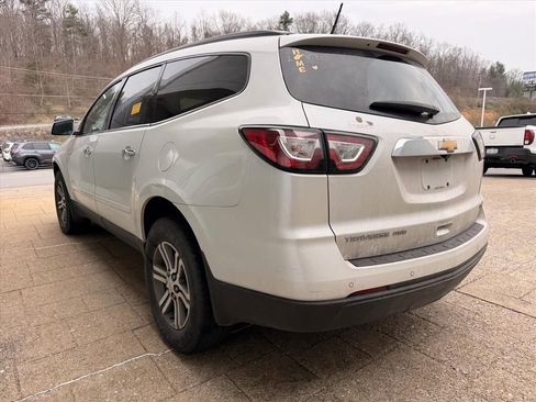 Used 2017 Chevrolet Traverse LT image 9