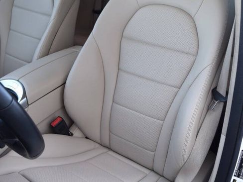 Used 2021 Mercedes-Benz GLC 300 image 24