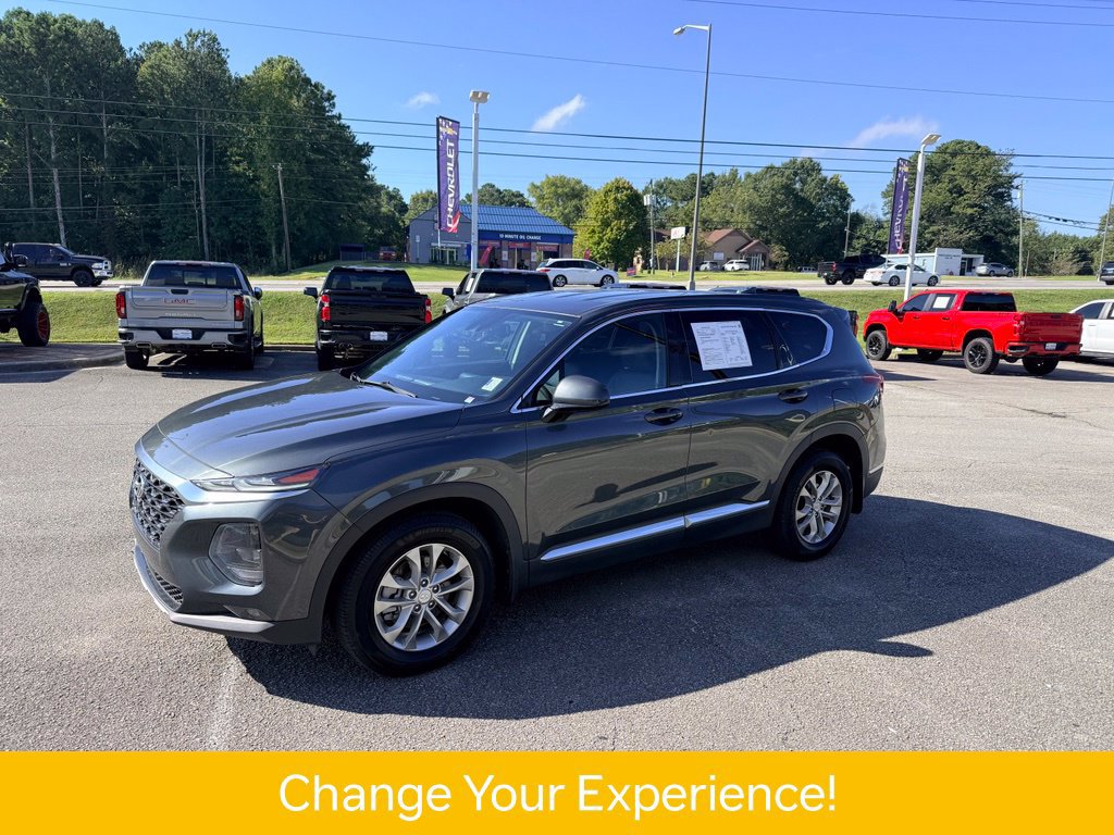 Used 2020 Hyundai Santa Fe SEL FWD image 2