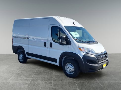 New 2026 RAM ProMaster 2500 image 7