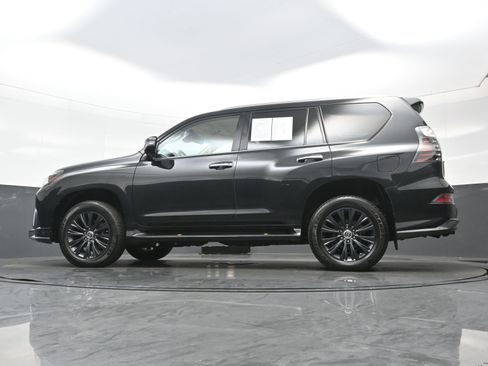 Used 2023 Lexus GX 460 Premium image 30