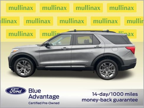 Certified 2022 Ford Explorer XLT w/ Equipment Group 202A image 12