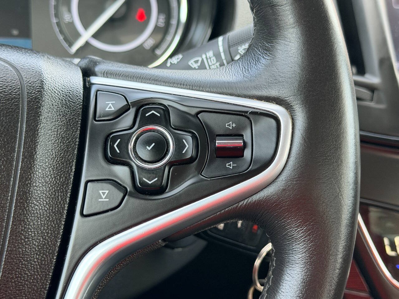 Used 2015 Buick Regal FWD image 31