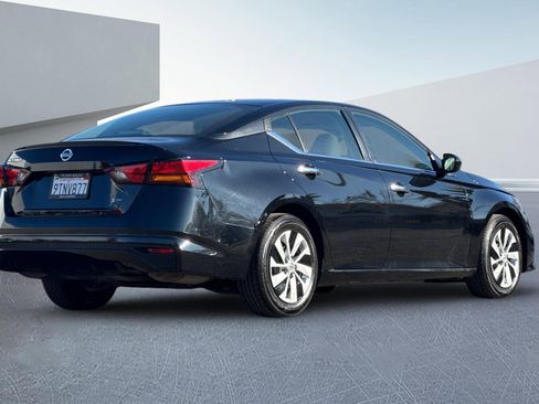 Used 2022 Nissan Altima 2.5 S image 4