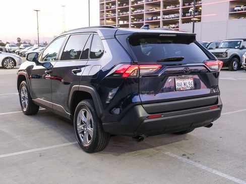Certified 2023 Toyota RAV4 XLE w/ Convenience Package FWD image 6