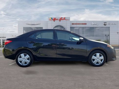 Used 2019 Toyota Corolla LE FWD image 6