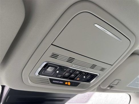 New 2026 Lincoln Nautilus Premier w/ Equipment Group 102A image 31