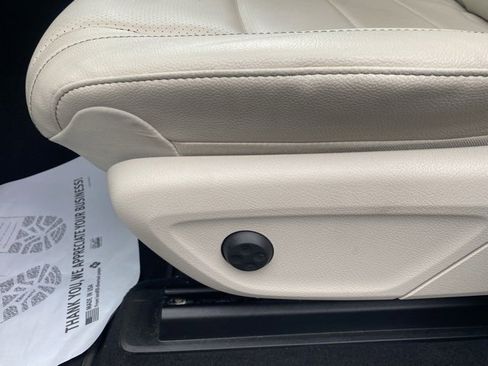 Used 2022 Mercedes-Benz GLE 350 GLE 350 image 17