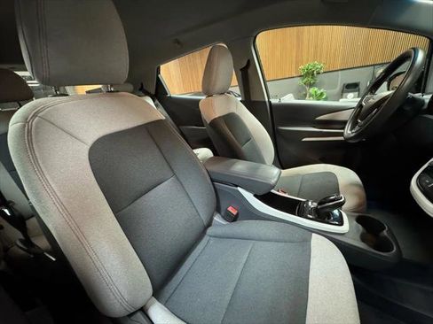 Used 2020 Chevrolet Bolt LT image 10