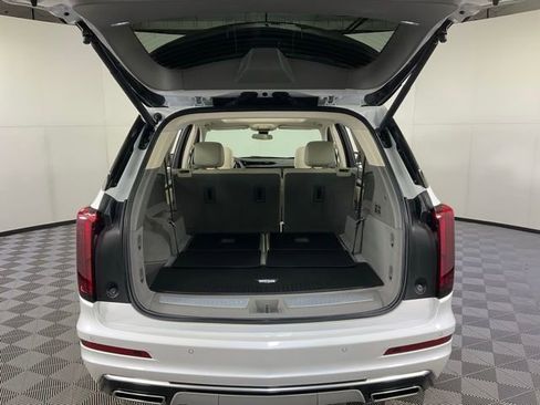 Certified 2023 Cadillac XT6 Premium Luxury image 30