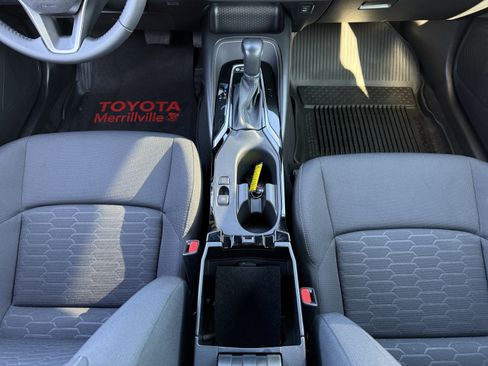 Used 2024 Toyota Corolla SE image 17