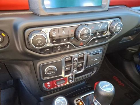 Used 2023 Jeep Gladiator Rubicon w/ LED Lighting Group image 22