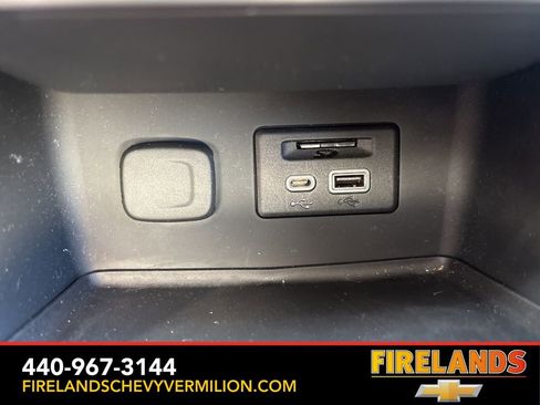 Certified 2023 GMC Acadia SLE w/ Driver Convenience Package image 24