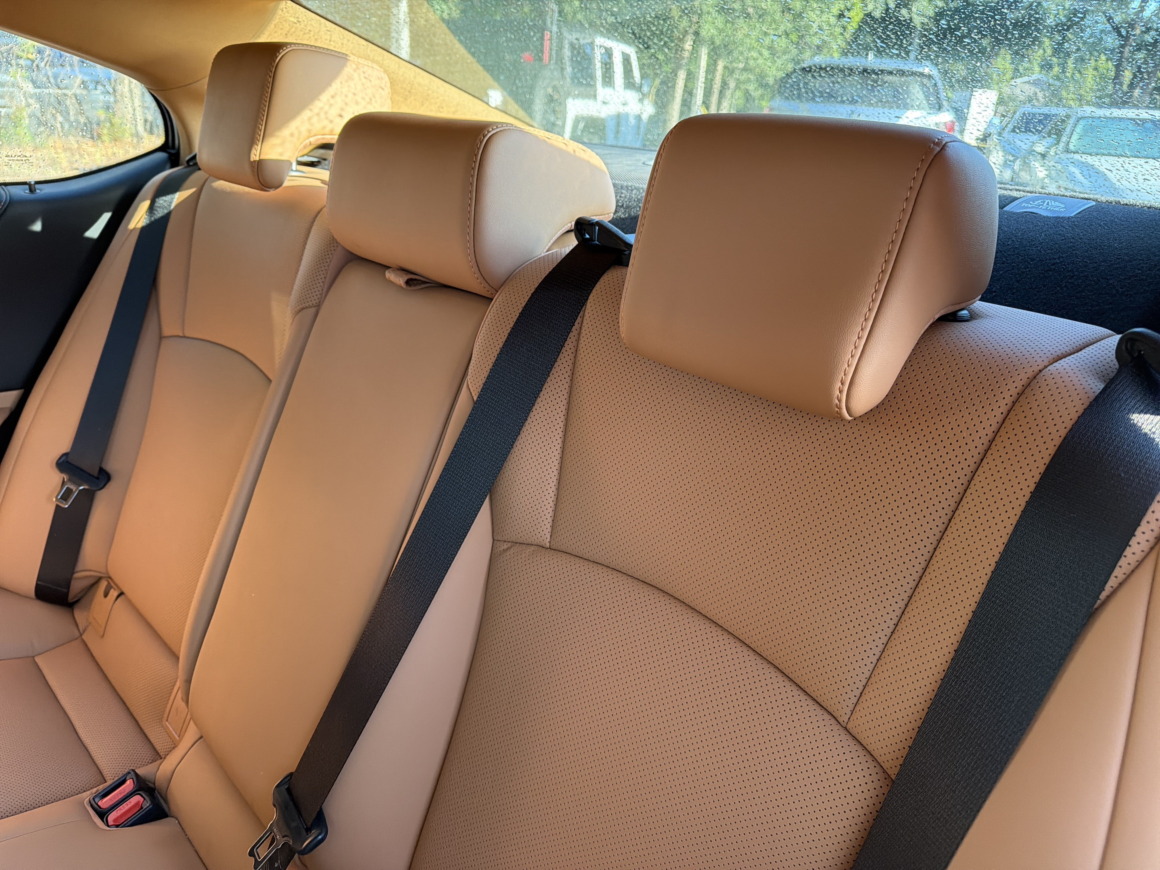 Used 2025 Lexus ES 350 w/ Premium Package FWD image 32
