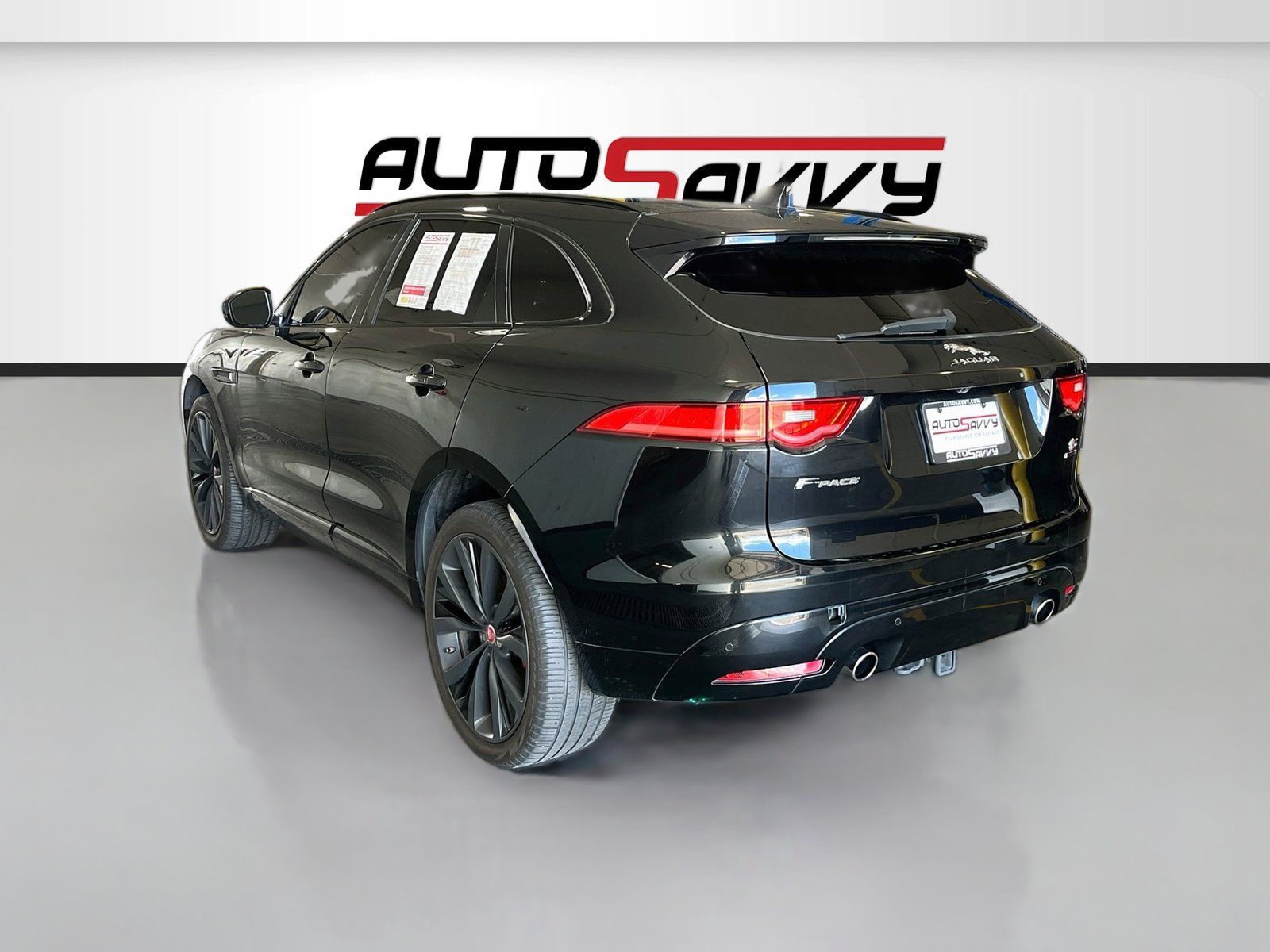 Used 2017 Jaguar F-PACE S AWD/4WD image 5