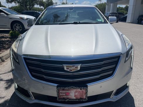 Used 2018 Cadillac XTS Luxury image 5
