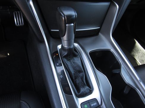 Used 2020 Honda Accord Sport image 19