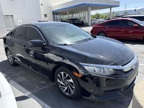 Used 2017 Honda Civic EX image 3