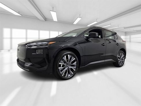 New 2026 Subaru Solterra image 2