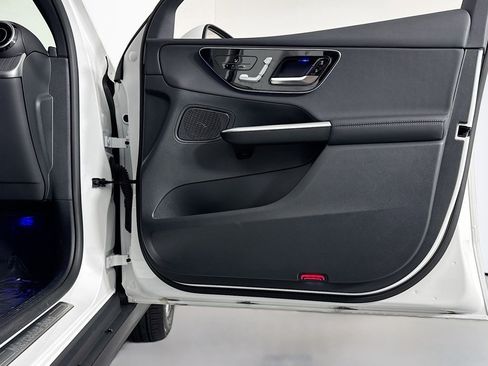 Certified 2026 Mercedes-Benz GLC 300 image 22