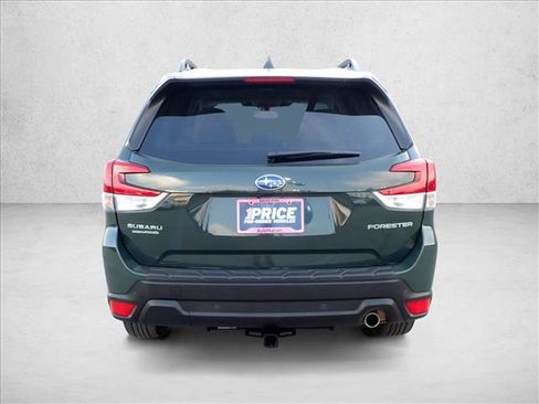 Used 2023 Subaru Forester Limited AWD/4WD image 3
