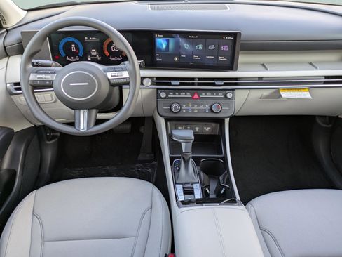 New 2026 Hyundai Tucson SE FWD image 14