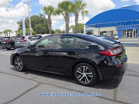 Certified 2023 Honda Civic LX image 3