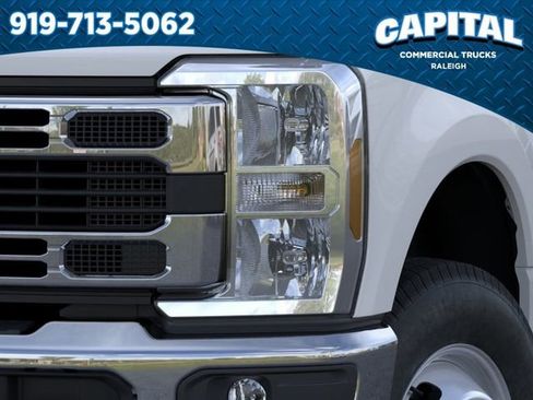 New 2025 Ford F350 XL w/ XL Chrome Package AWD/4WD image 18