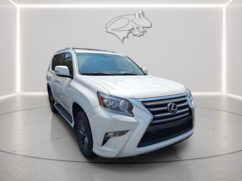 Used 2018 Lexus GX 460 Premium w/ Premium Package AWD/4WD image 9