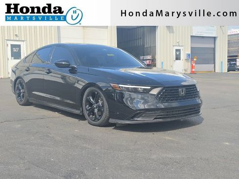 Used 2025 Honda Accord SE image 1