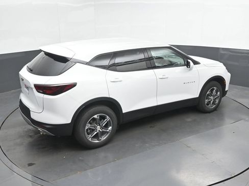 Used 2025 Chevrolet Blazer LT AWD/4WD image 30