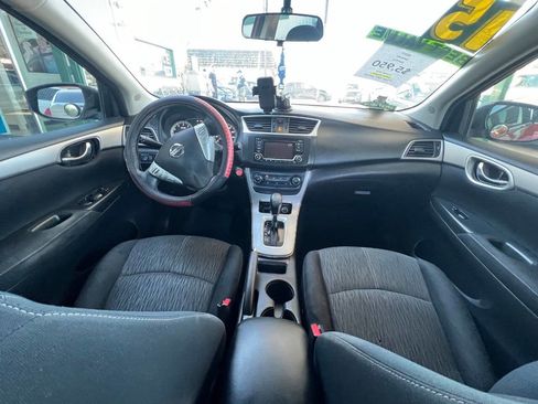 Used 2015 Nissan Sentra SV FWD image 10