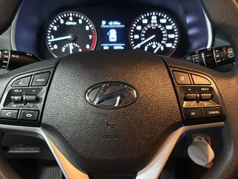 Used 2021 Hyundai Tucson SE w/ Cargo Package AWD/4WD image 11