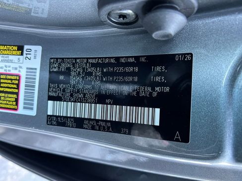 New 2026 Toyota Sienna Platinum image 29