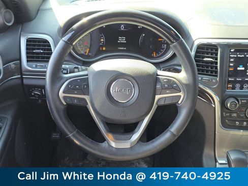 Used 2018 Jeep Grand Cherokee Overland AWD/4WD image 27